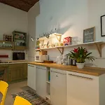 בית נופש The Yellow House